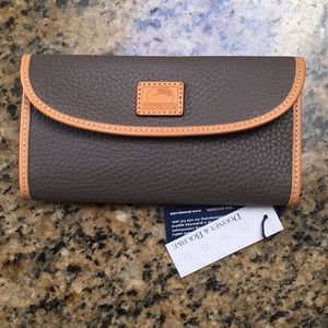 Dooney & Bourke Wallet